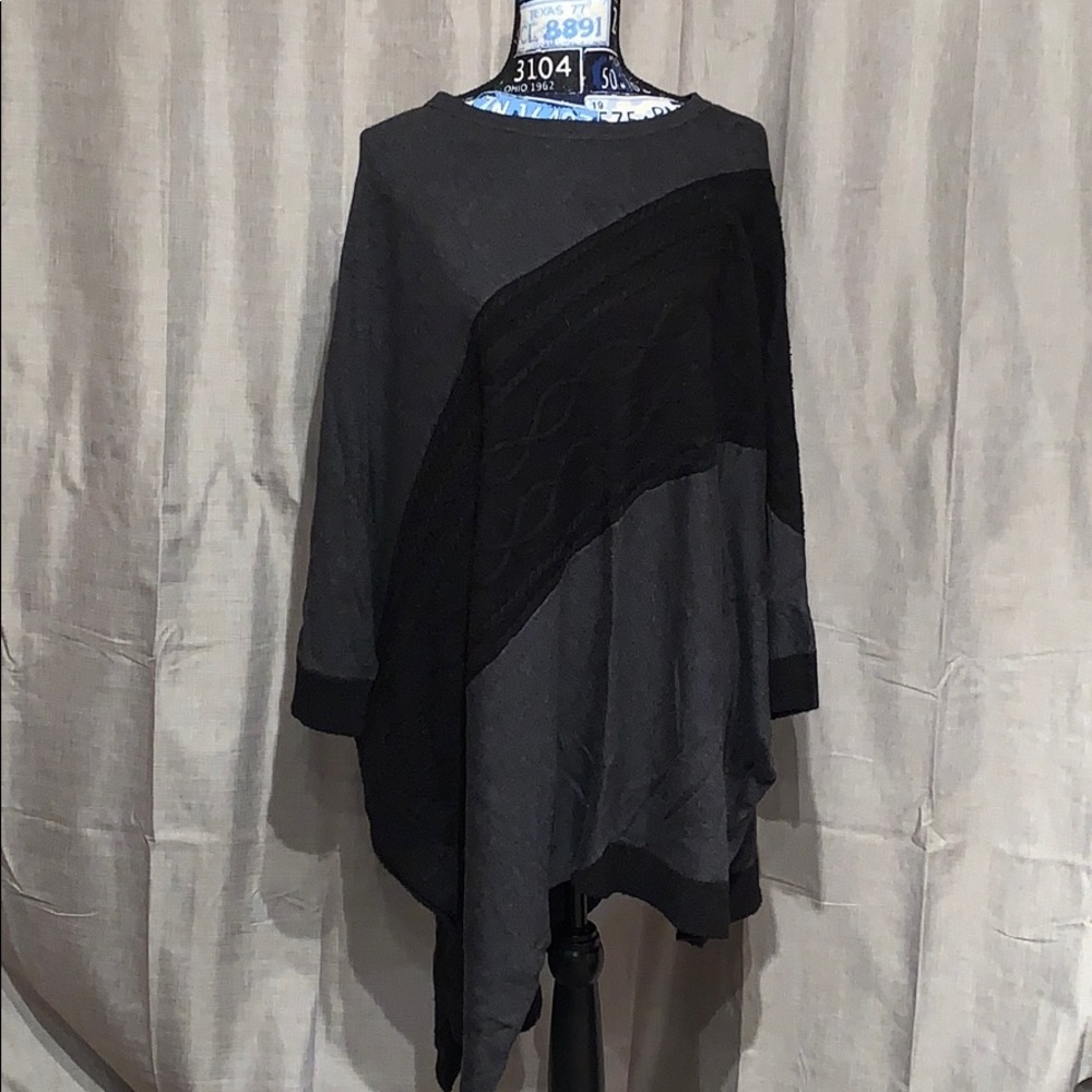 Simply Vera VeraWang asymmetrical poncho